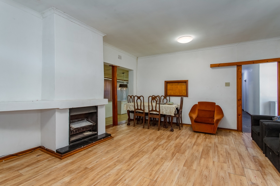 3 Bedroom Property for Sale in Lemoenkloof Western Cape